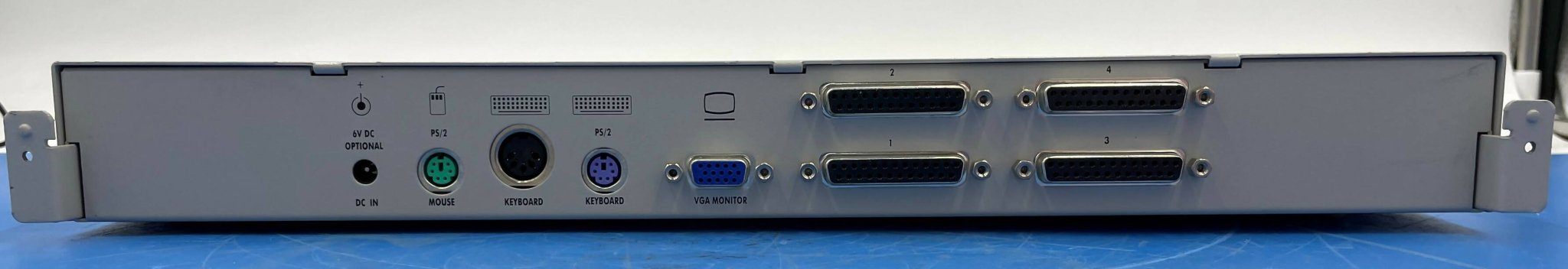 4 PORT KVM SWITCH (8379328/CS4R SEMENS