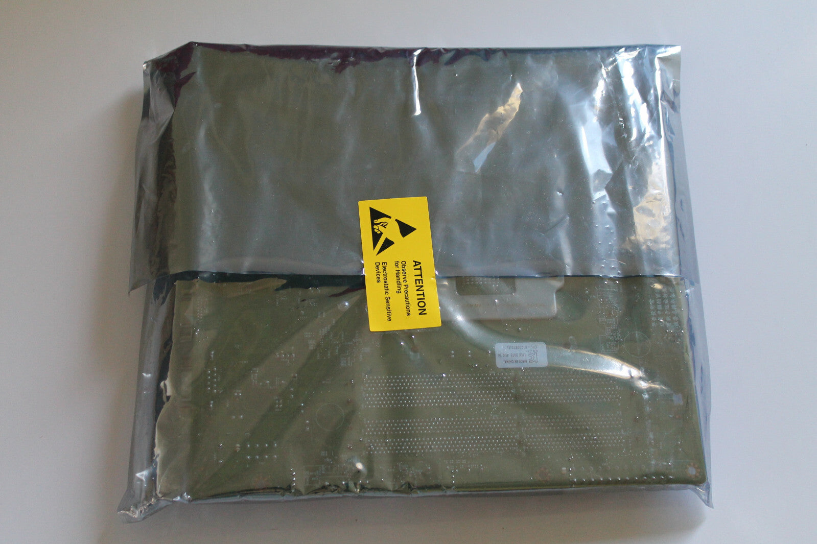 Intel Server Board S1200BTS PBA E98683-352 mATX LGA1155 DDR3 ECC