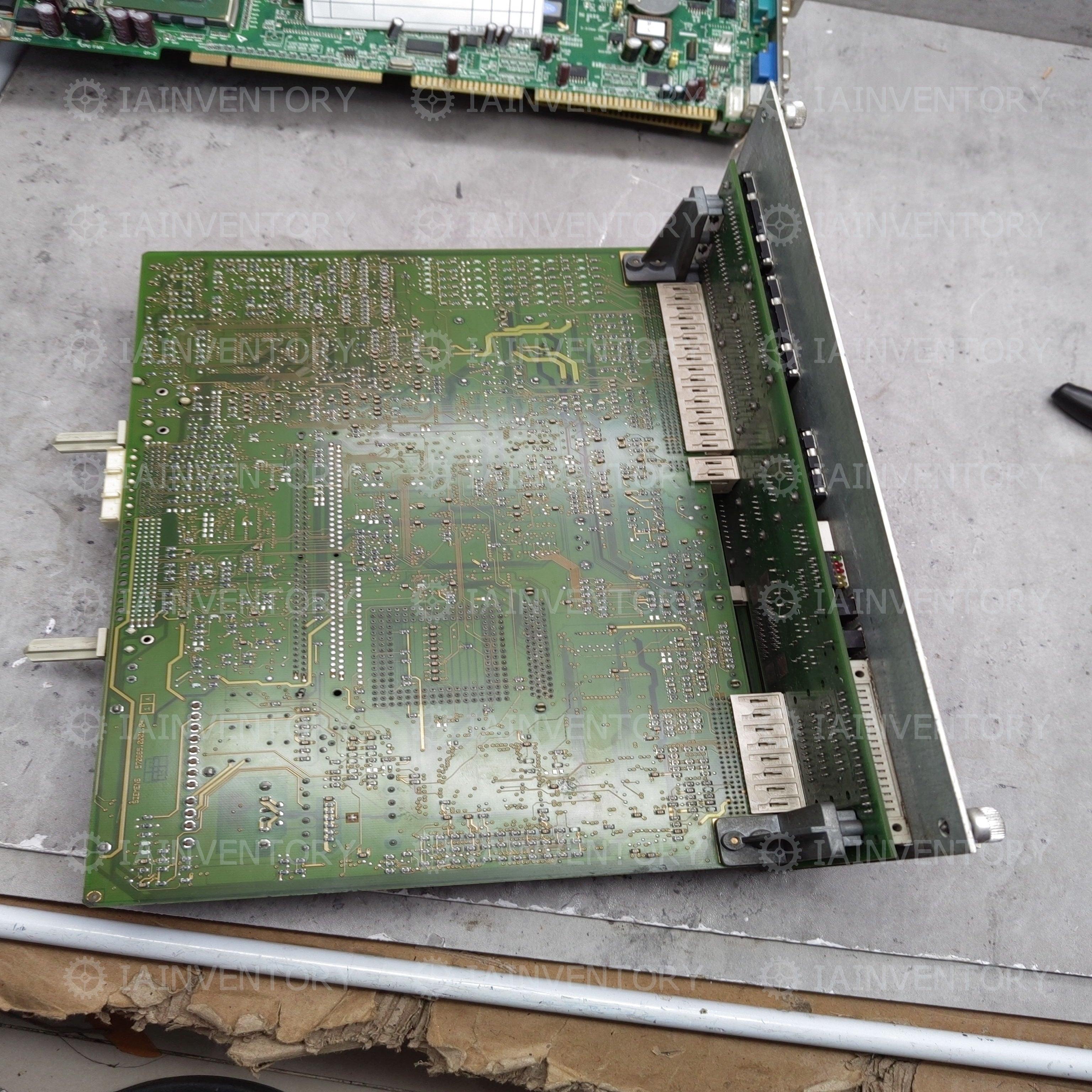 6FC5410-0AY01-0AA0 Siemens SINUMERIK 810DE CCU1 MODULE W