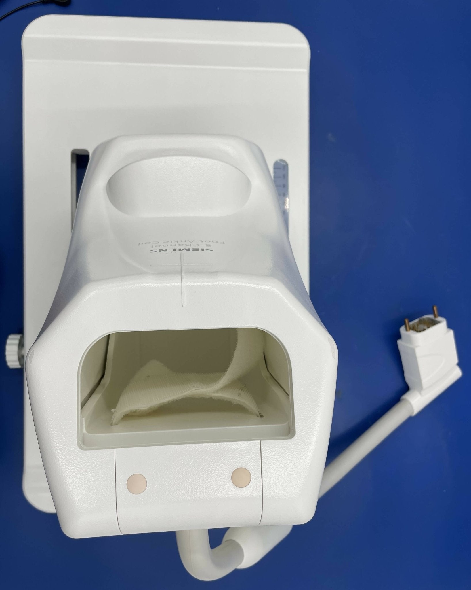 Siemens 10498471 - 8-Channel Foot-Angle MRI Coil Bottom View | Alo Tech Solutions
