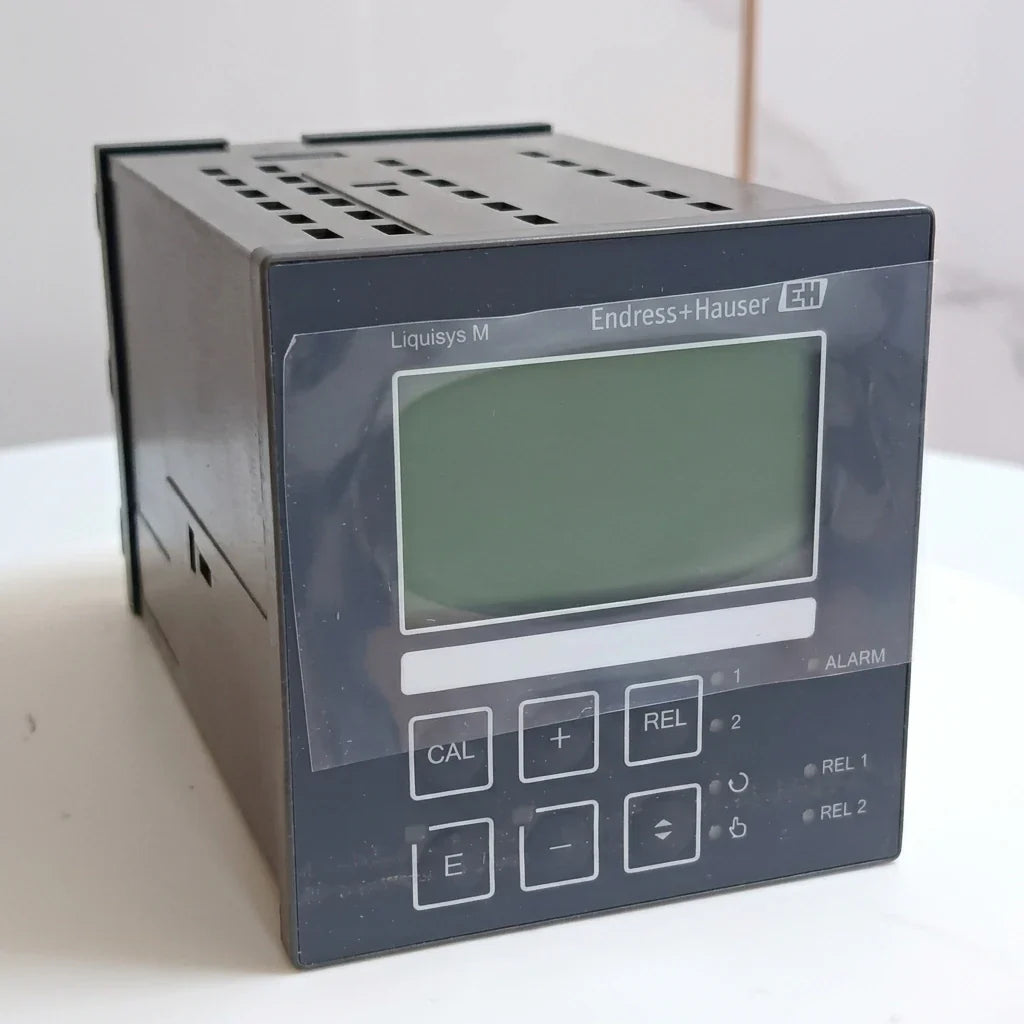 E Ndress+Hauser Conductivity Transmitter Liquisys CLM223 4-wire Transmitter with a Two-line Display 0/4-20 MA, Hart, Profibus