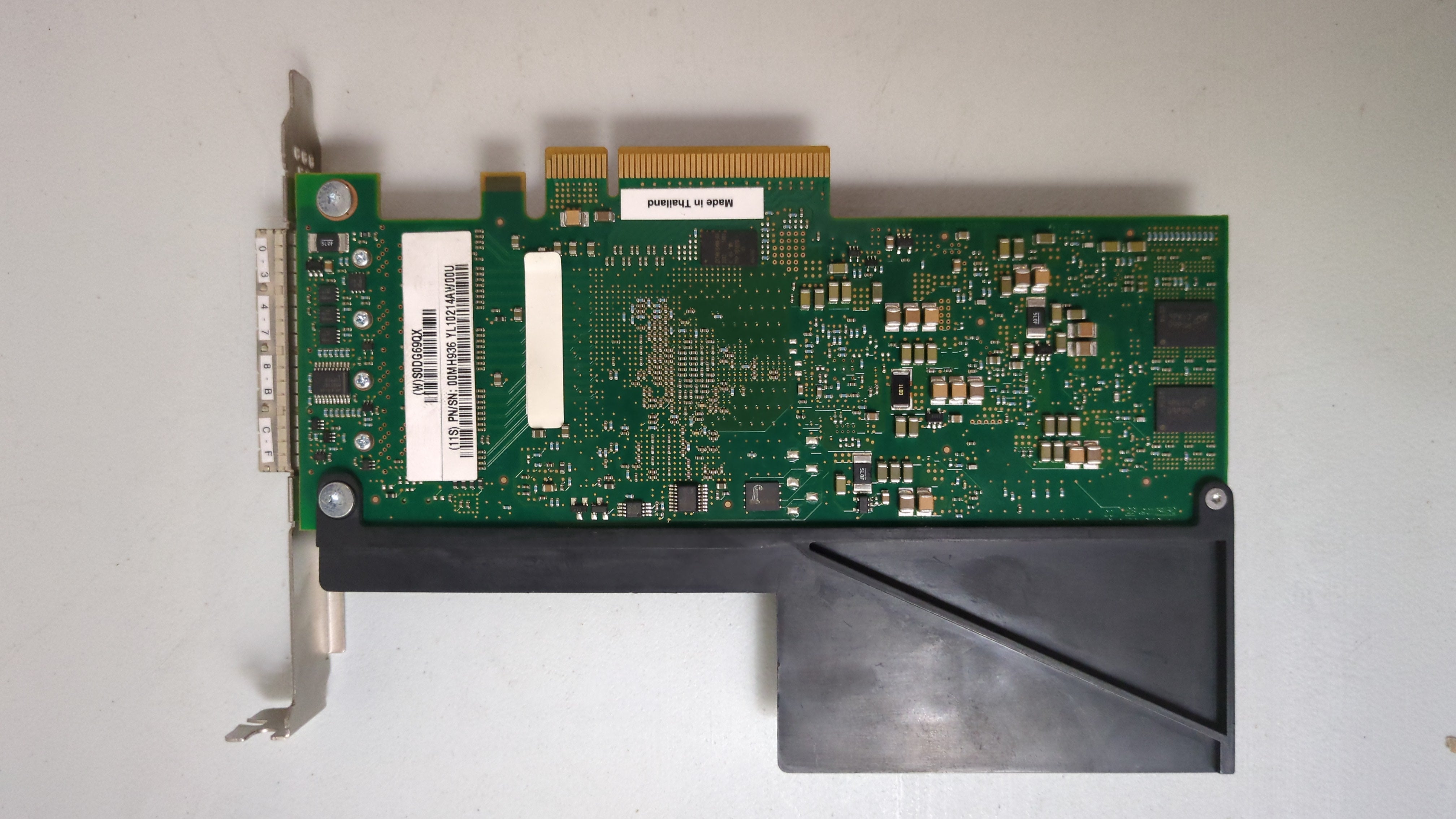 IBM 00MH936 - PCIe3 SAS-600 Adapter Rear View | Alo Tech Solutions