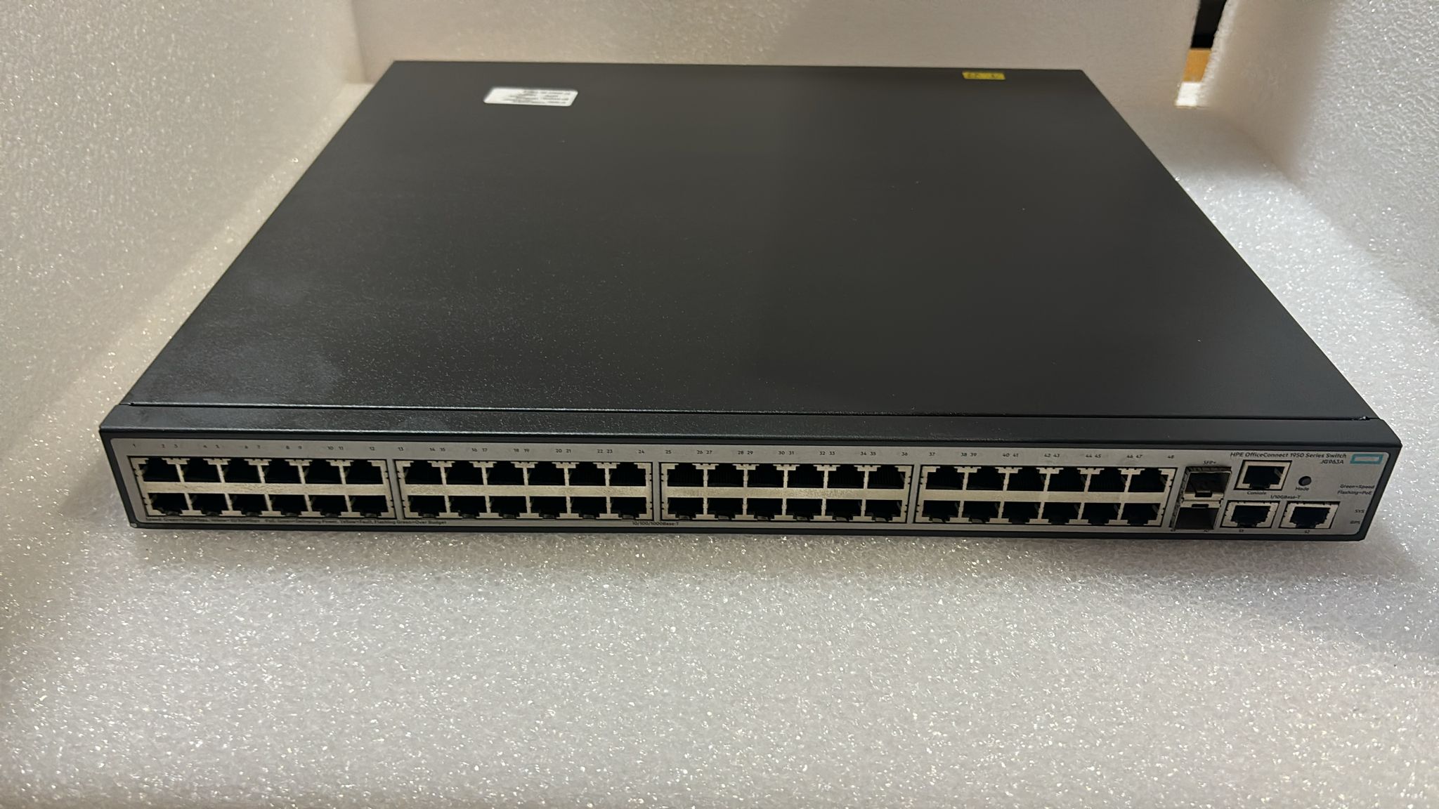 JG963A HP Switch 1950-48G-2SFP+-2XGT-PoE+ (370W)