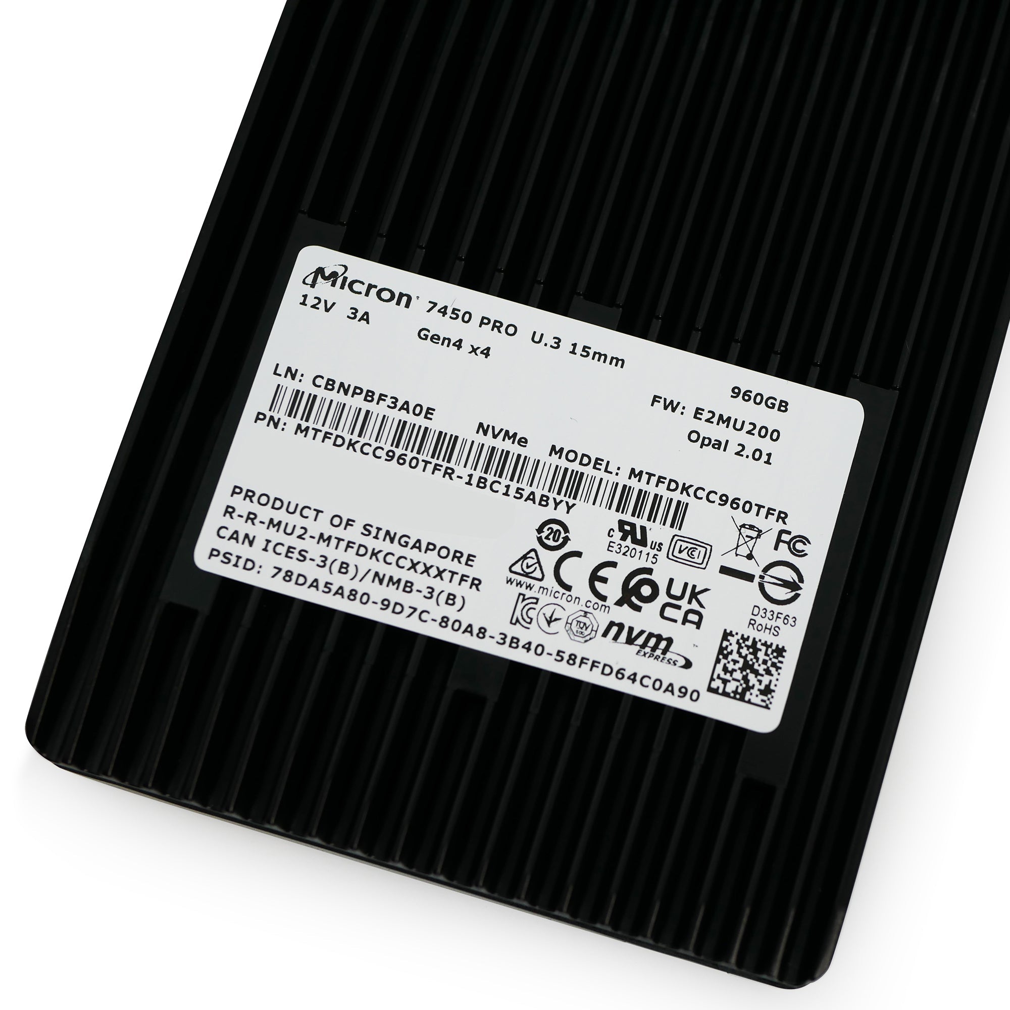 Micron 7450 Pro MTFDKCC960TFR 960GB 1 DWPD Opal 2.01 PCIe Gen 4.0 x4 8GB/s 3D TLC U.3 NVMe 2.5in Solid State Drive