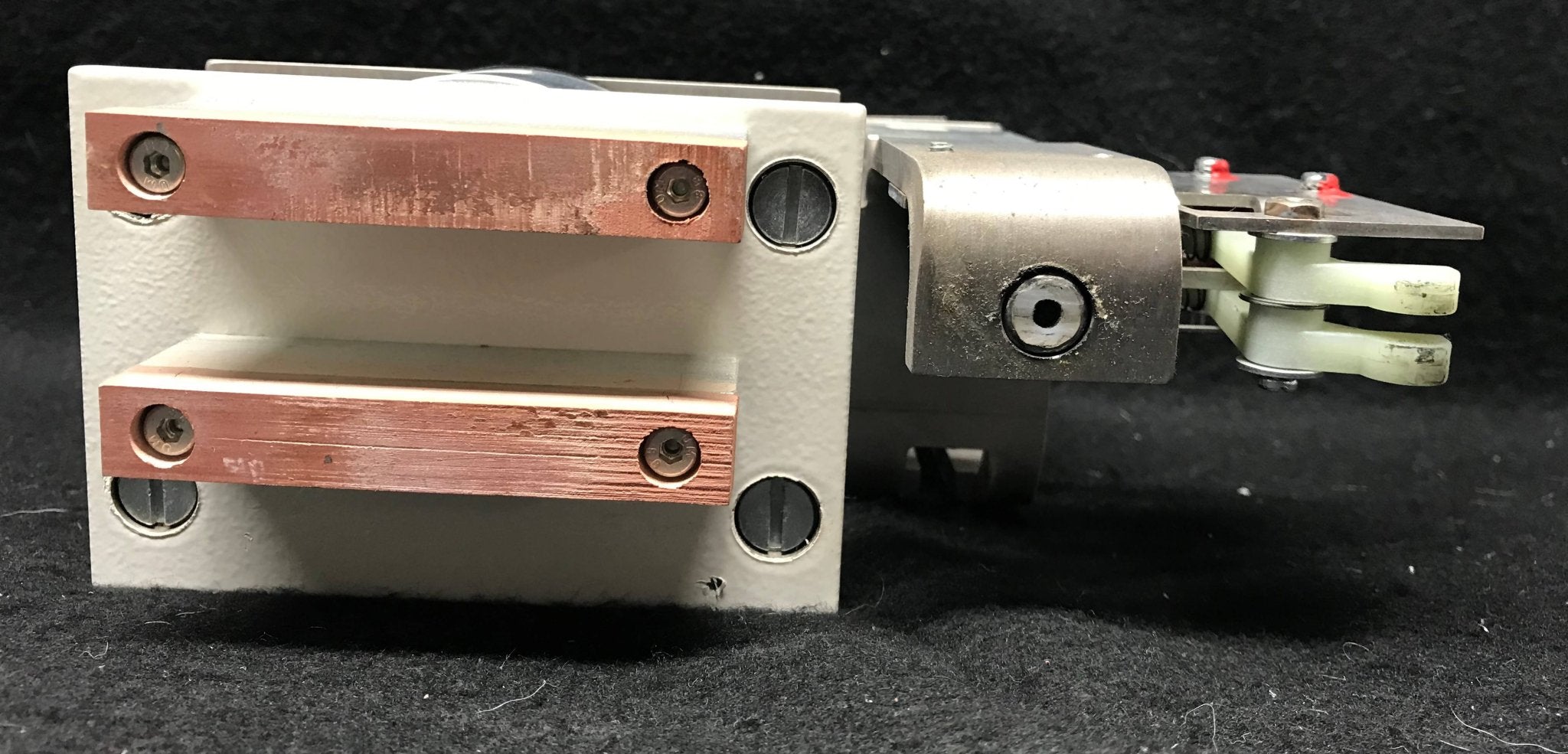 Brake Stop Assembly (03070757 Siemens