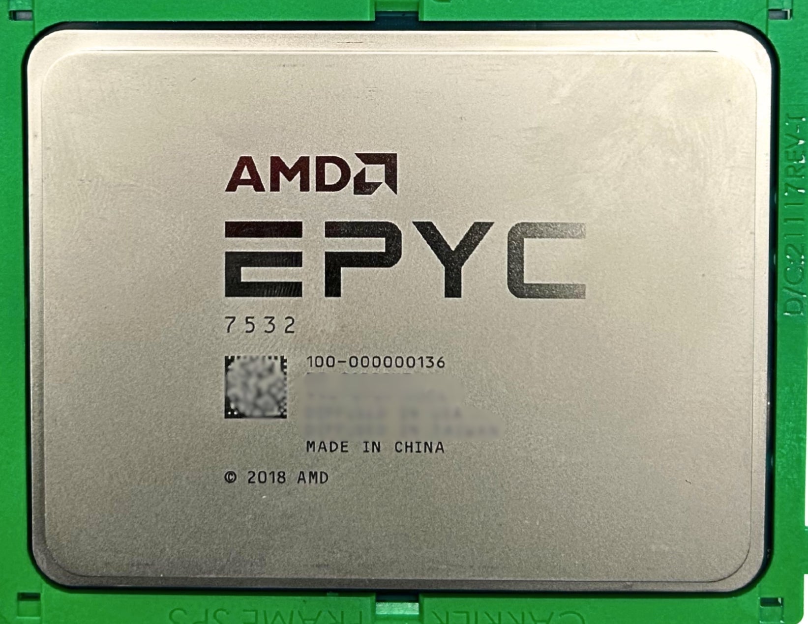 Dell 100-000000136 2.4GHZ/256MB/200W/32C EPYC 7532