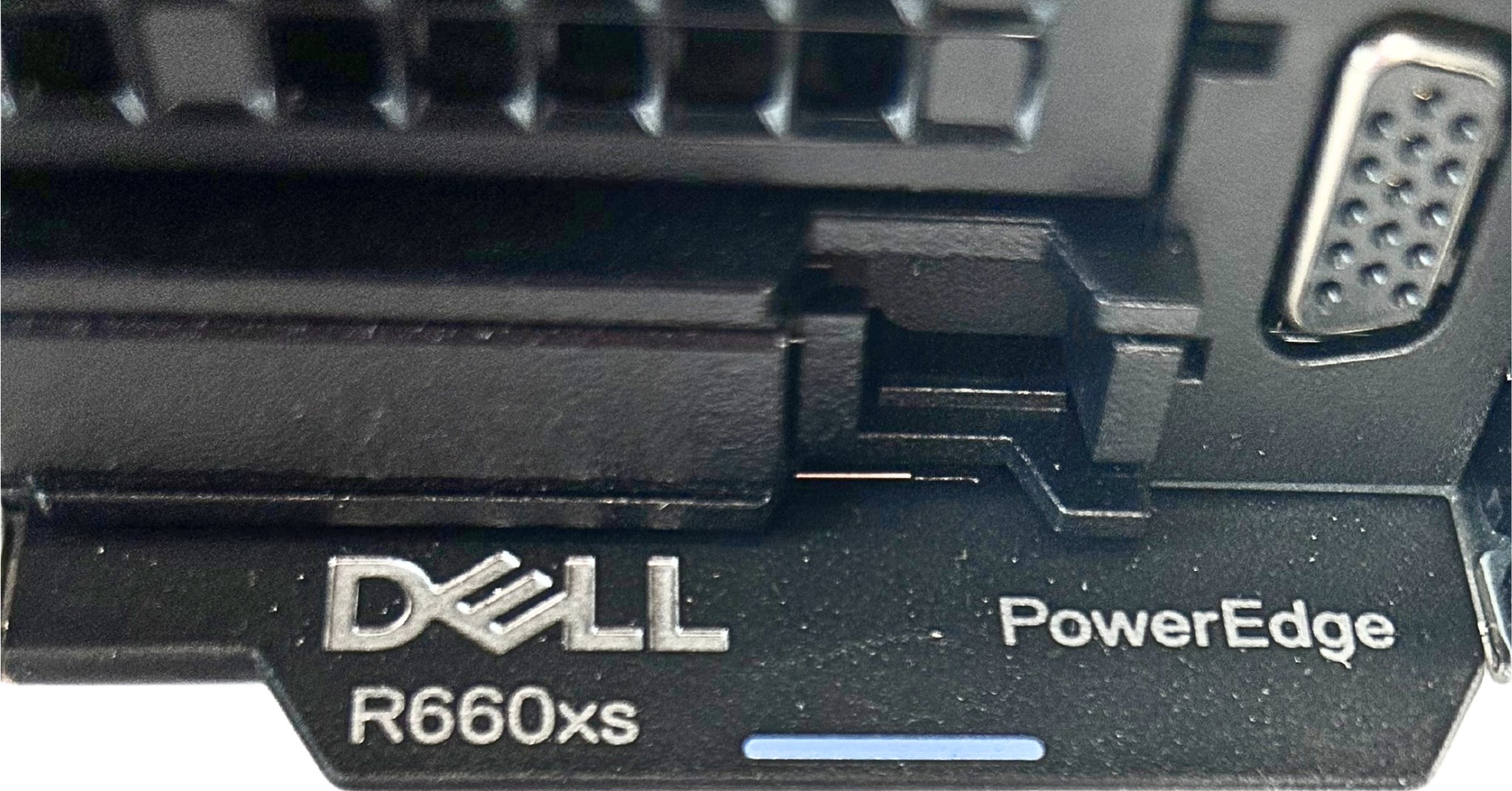 Dell PER660XS-2.5-8HDD POWEREDGE R660XS 8 Bay 2.5 Inch SFF Server