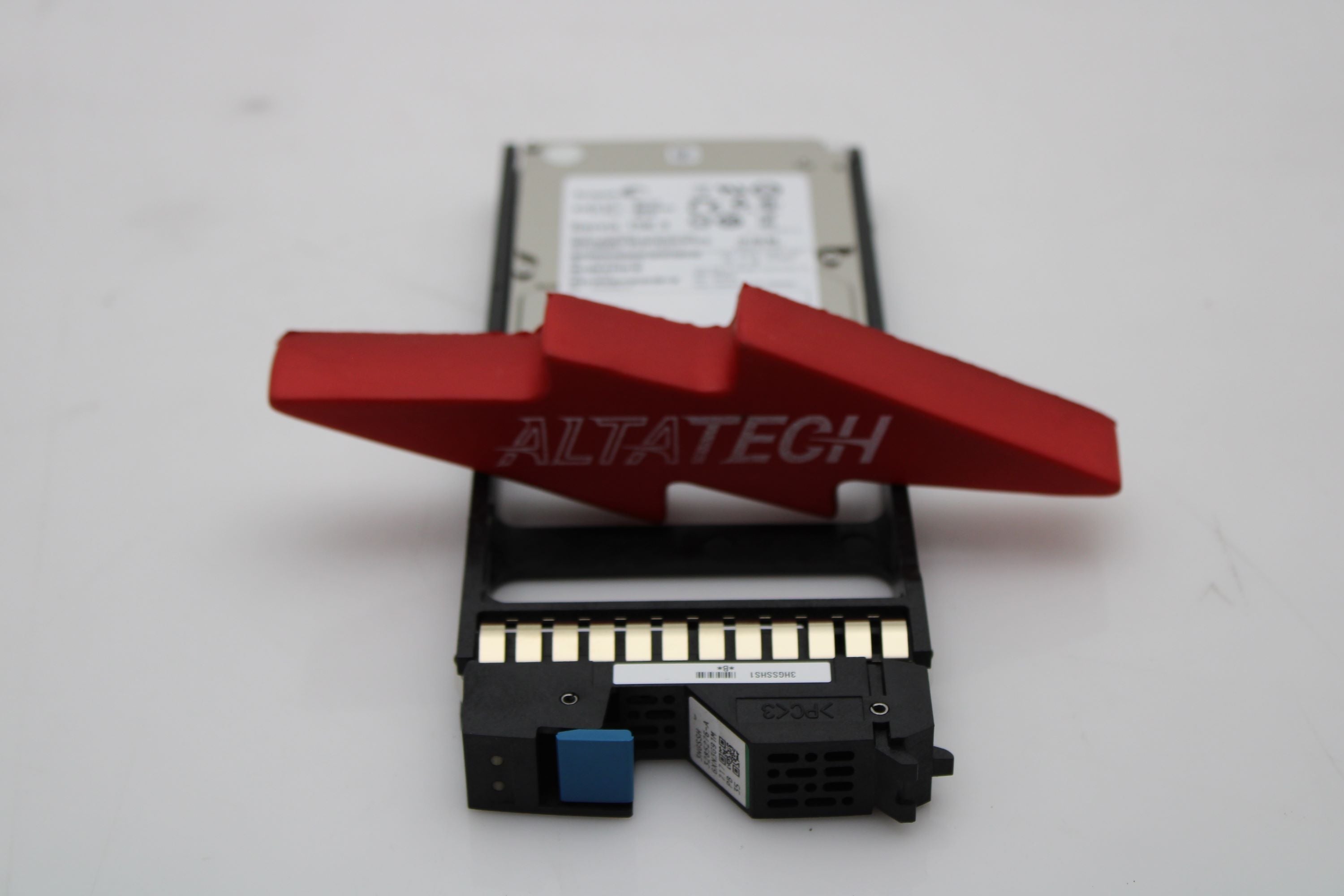 Hitachi 3285276-A 300GB 15K SAS 2.5 6G