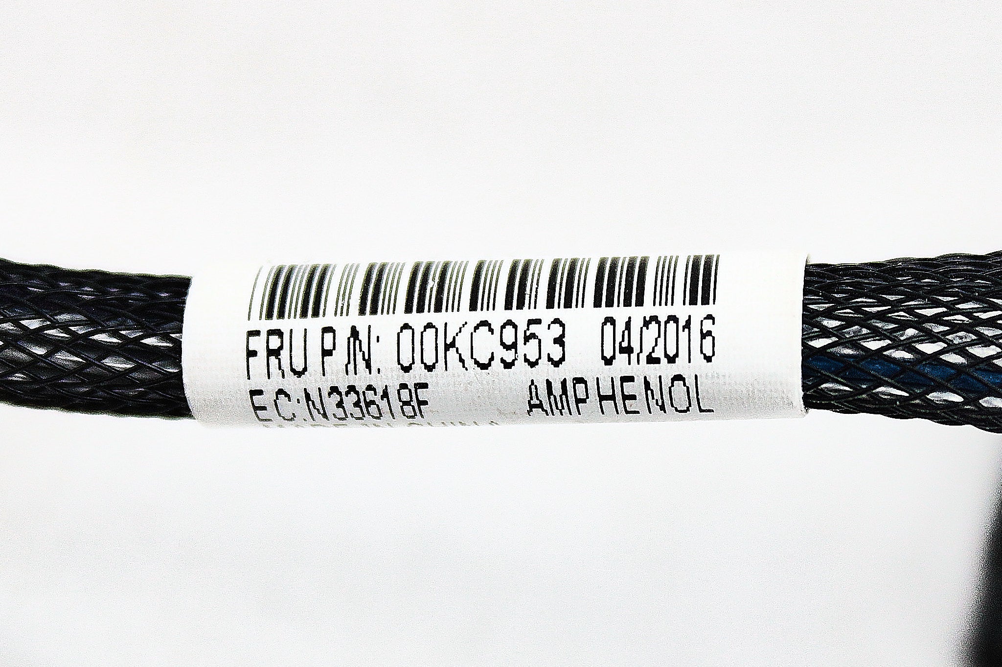 IBM 00KC953 570MM MINI SAS HD CABLE X3550 M5