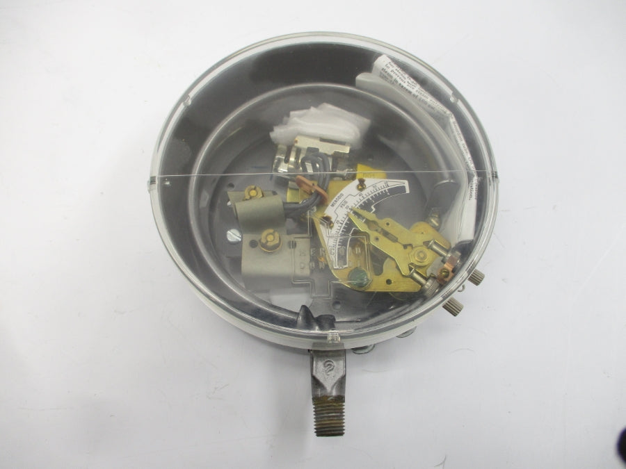 MERCOID DA-31-2-5 440VAC 10A 60PSI NSMP