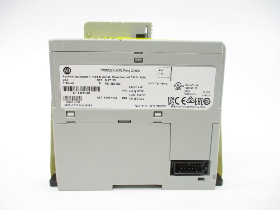 ALLEN BRADLEY 1768-L45 SER. D F/W 1.06 24VDC 2.0A NSMP