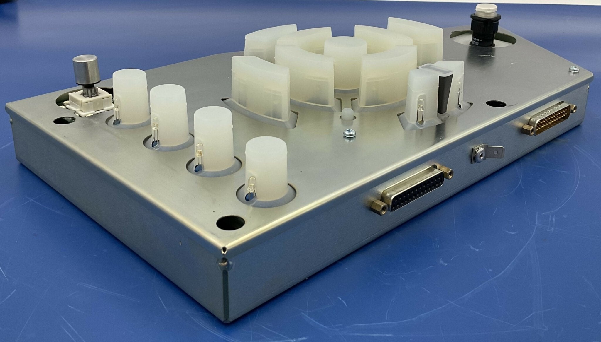 LEFT GANTRY PANEL CONTROL (8098084 SIEMENS