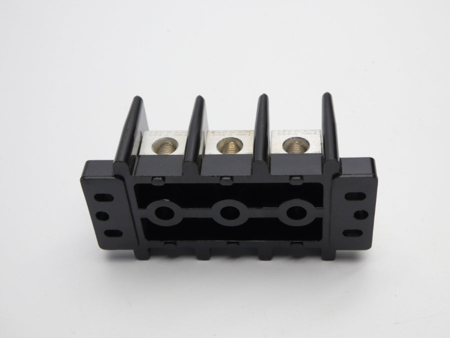 BUSS 16021-3 600V 175A NSNP