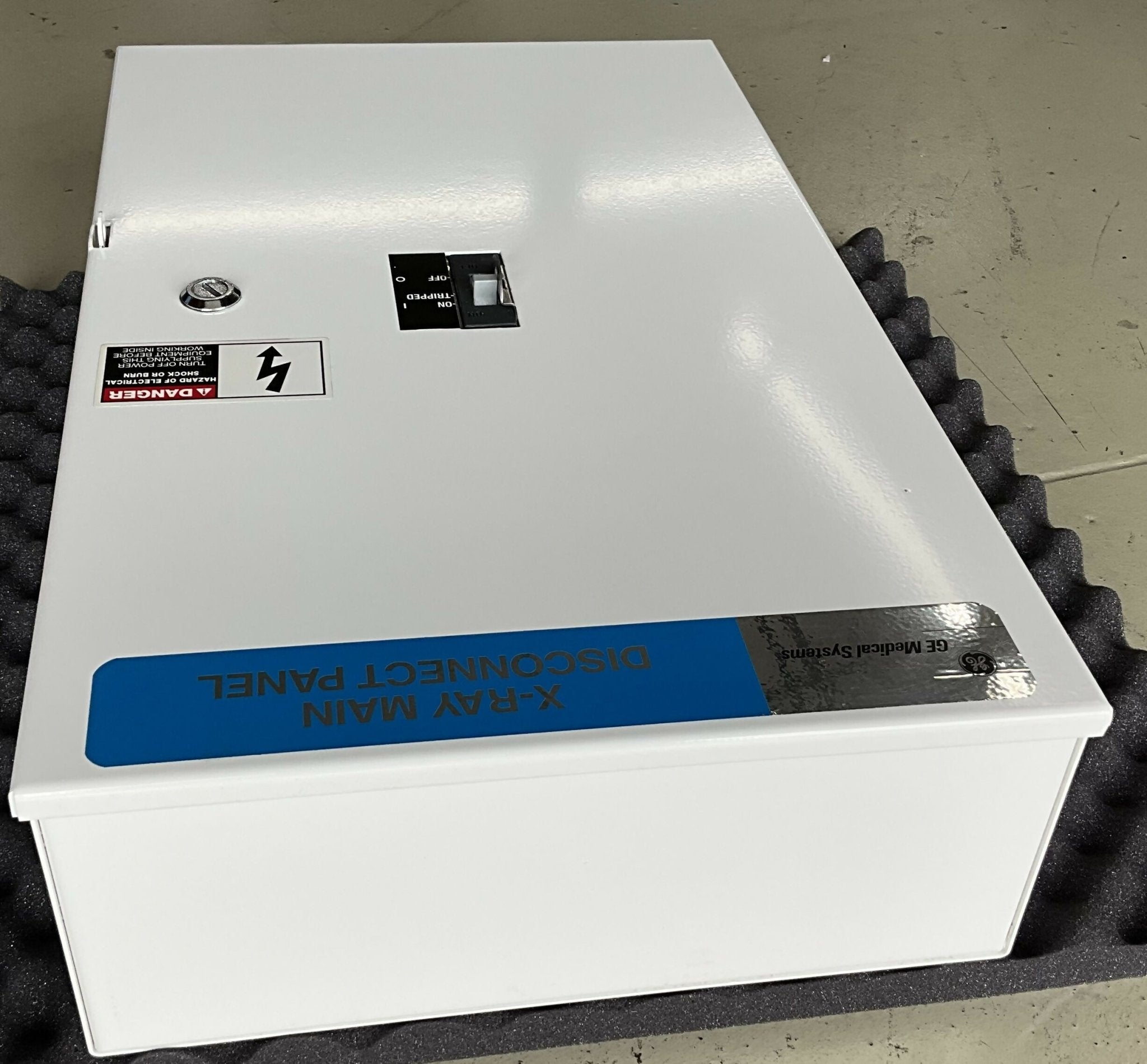 NEW X-RAY MAIN DISCONNECT PANEL 110A (R4502JD GE