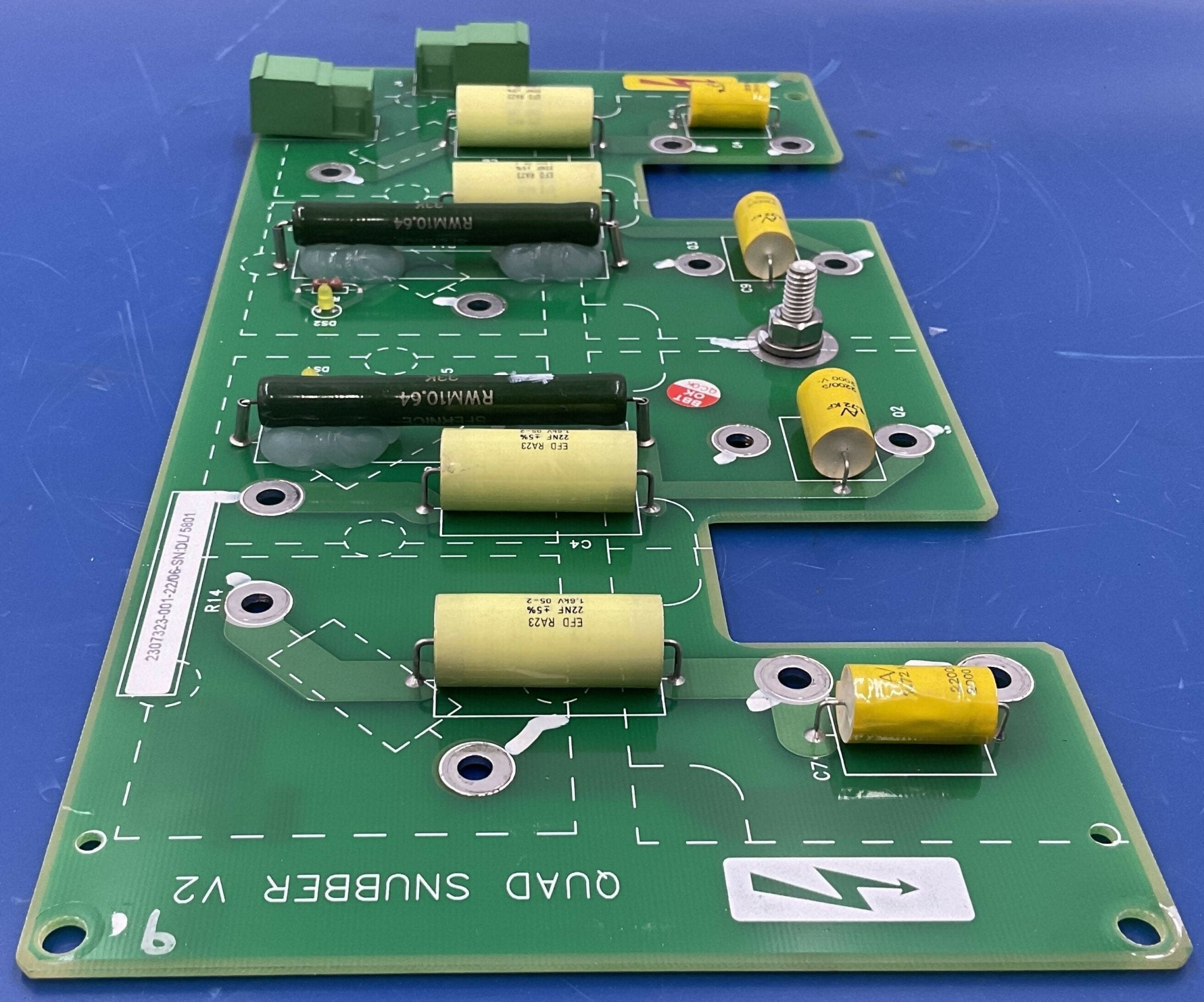 QUAD SNUBBER V2 BOARD (2307323-001-22/06 GE