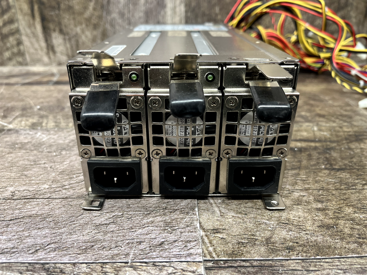 Zippy Emacs 3U 630W 2+1 Redundant PFC EPS12V Unit Only *TESTED WORKING*|116291421620