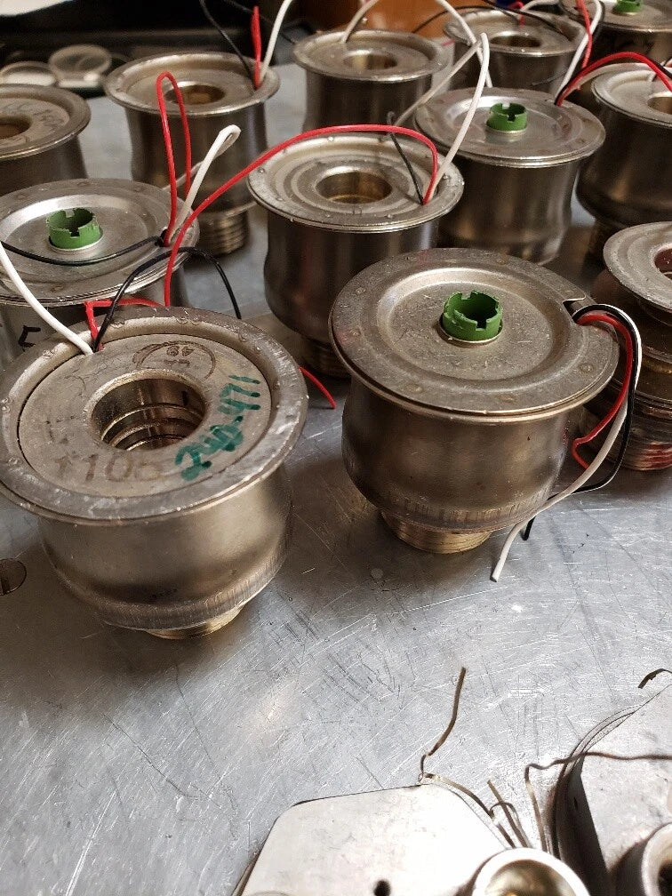 FOR PARTS lot TRANSMITTER 418-17054 AIRCRAFT PRESSURE FUEL AS PICTURED &Q1-FT66|256690785444