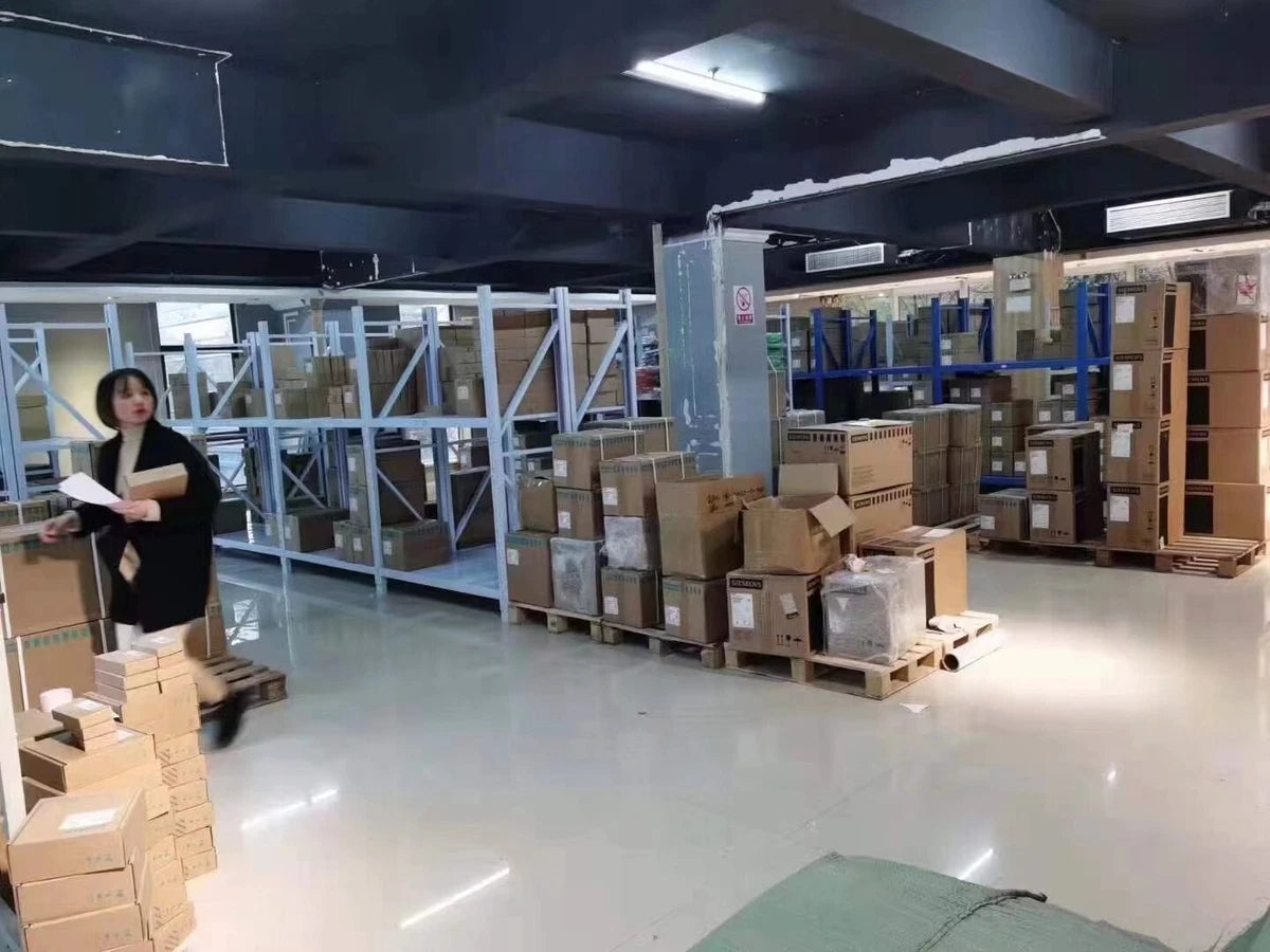 1PCS IDEC FC4A-J8C1 INPUT MODULE . NEW IN BOX . DHL|386570639848