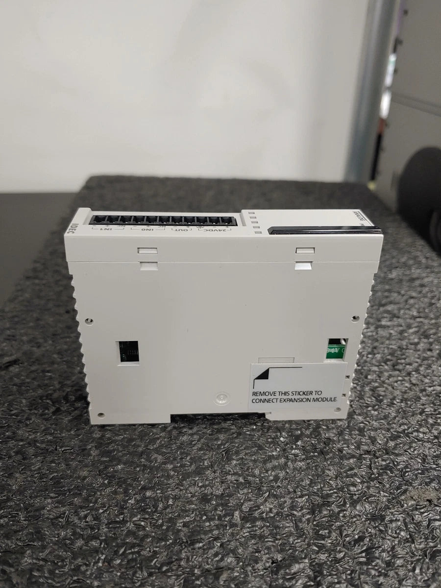 IDEC FC4A-L03A1 MicroSmart Analog I/O Module