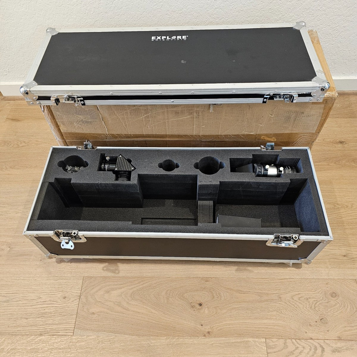 Explore Scientific ED 127mm f/7.5 Carbon Fiber Triplet ED APO Refractor