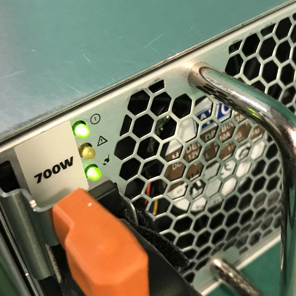 Dell EqualLogic PS6100 24x 1.2TB 10K HDD 2x H700E E09M E09M001|336297405070