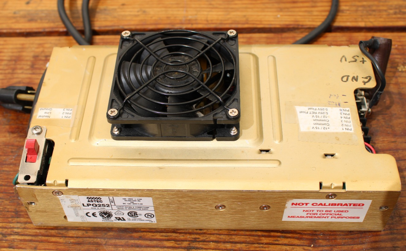 ASTEC LPQ252 Power Supply 100-250VAC 4.5A 50/60/440 Hz