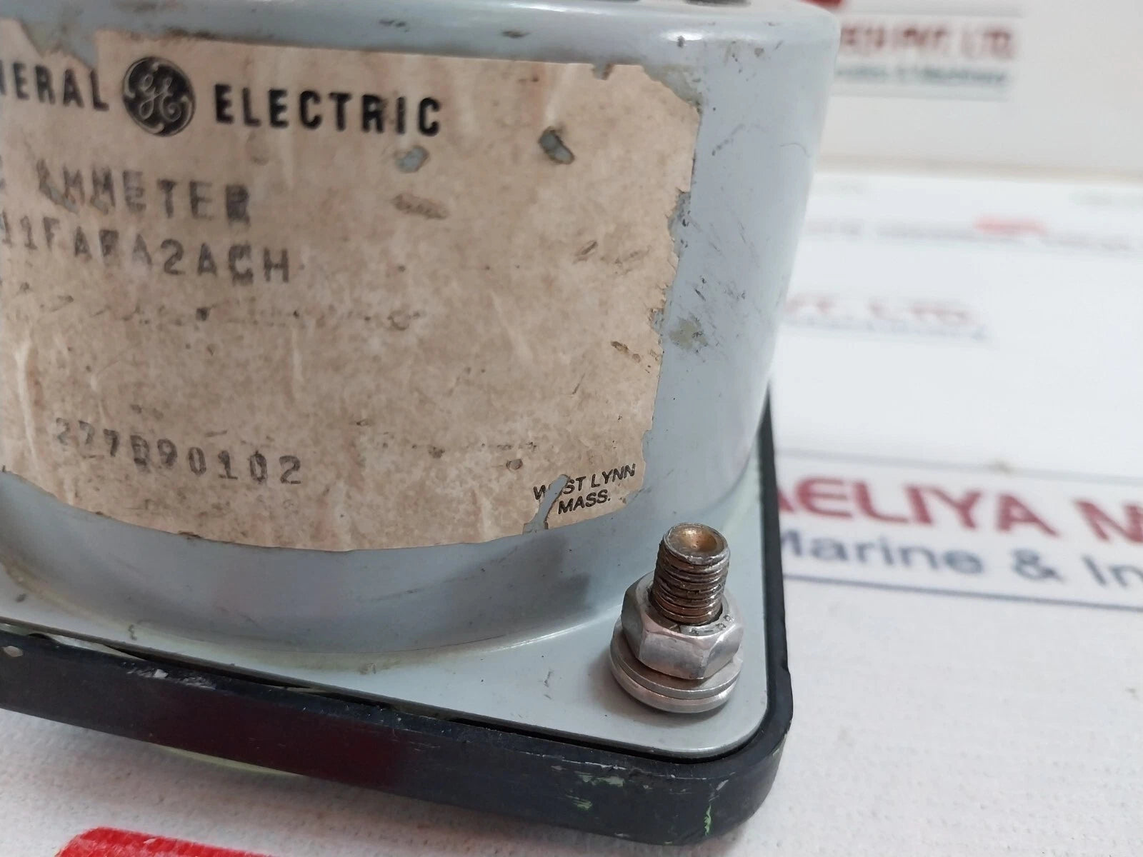 General Electric DB40 DC Ammeter Precise Industrial Current Measurement Device