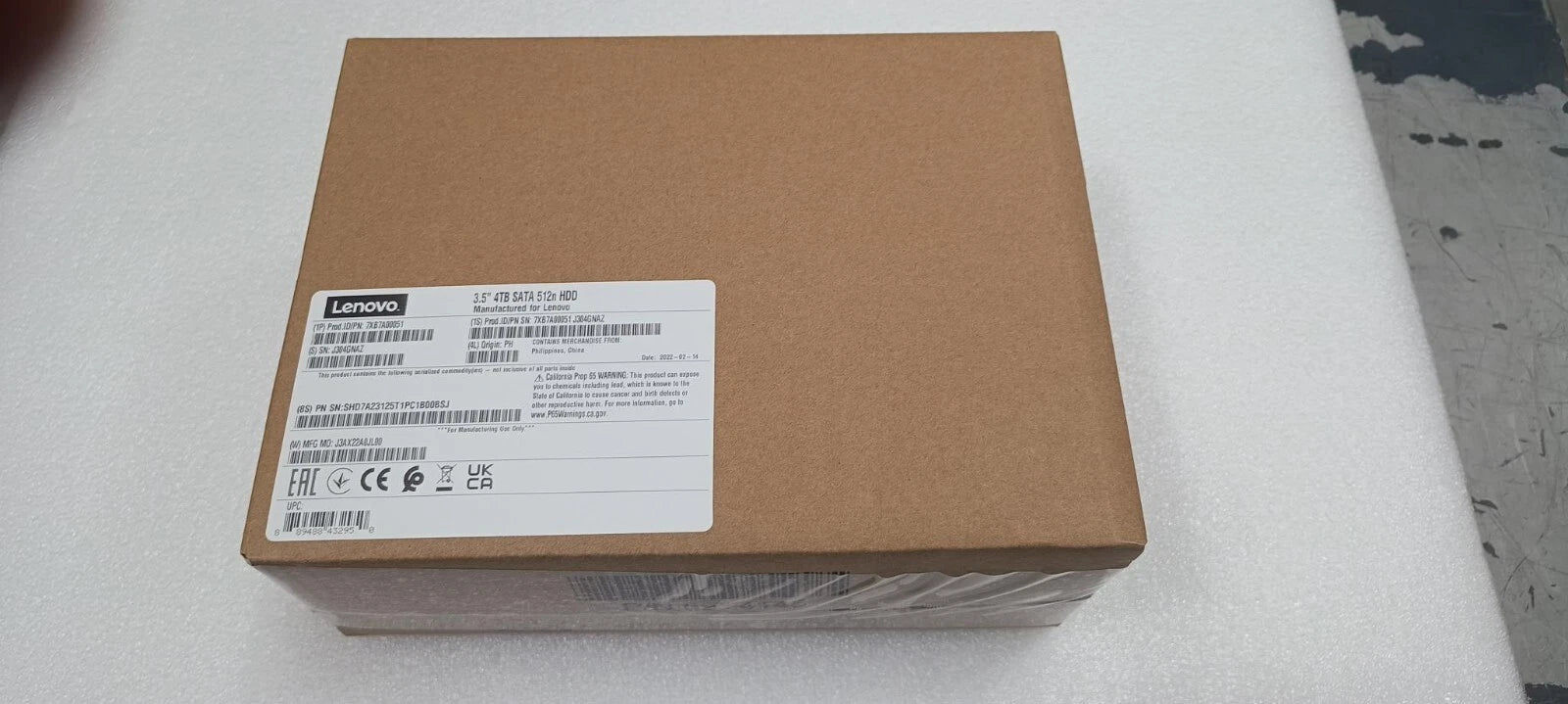 NEW RETAIL 7XB7A00051 ThinkSystem 3.5" 4TB 7.2K SATA 6Gb Hot Swap 512n HDD