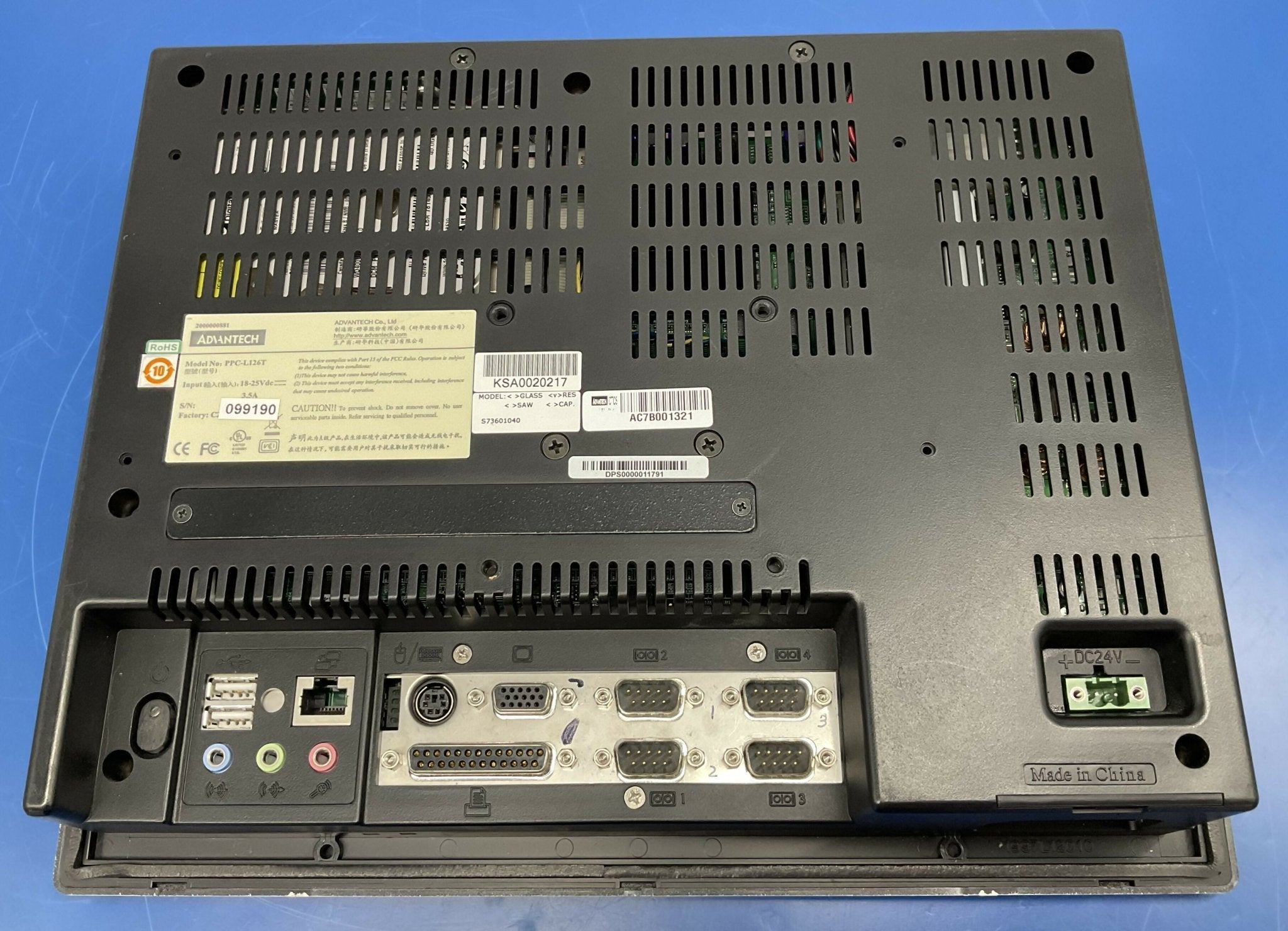 TOUCHSCREEN MONITOR VIA EDEN 667MHz (PPC-L126T GE/ADVANTECH