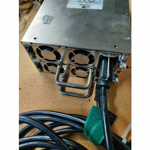 Fonte Zippy EMACS MRM-6600P 600W Redundant Power Supply similar to MRM-6650P - MFerraz Tecnologia