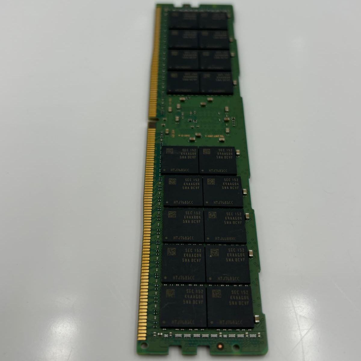 Samsung 01KR356 64GB DDR4 RDIMM - Connector View | Alo Tech Solutions