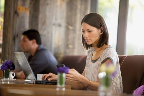 Plantronics - Voyager Legend (Poly) - Bluetooth Single-Ear (Monaural) Headset - Connect to your PC, Mac, Tablet and/or Cell Phone - Noise Canceling,Black|B0092KJ9BU