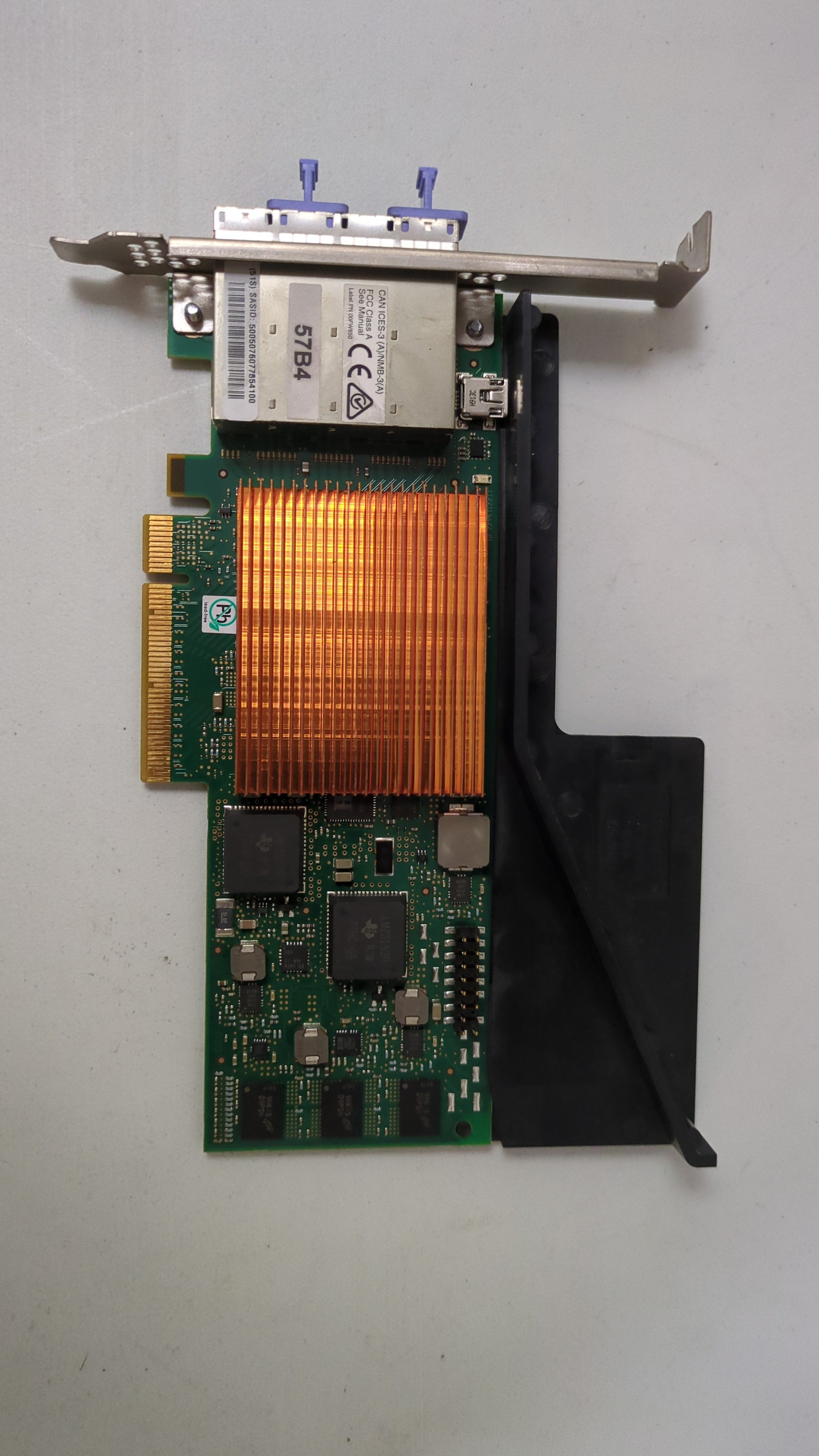 IBM PCIe3 RAID SAS 4port 6Gb Adapter 02DE930 02DE932