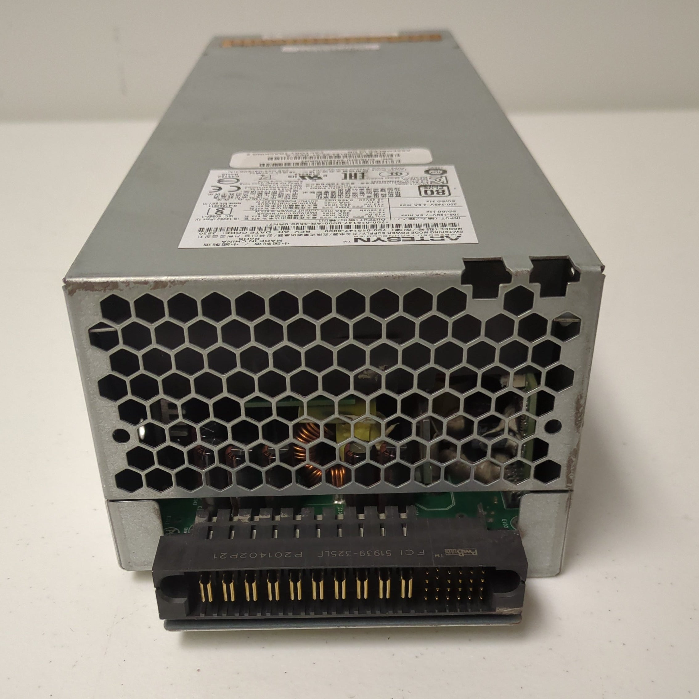 HPE P22194-001 - MSA 627W Gold PSU Rear View | Alo Tech Solutions