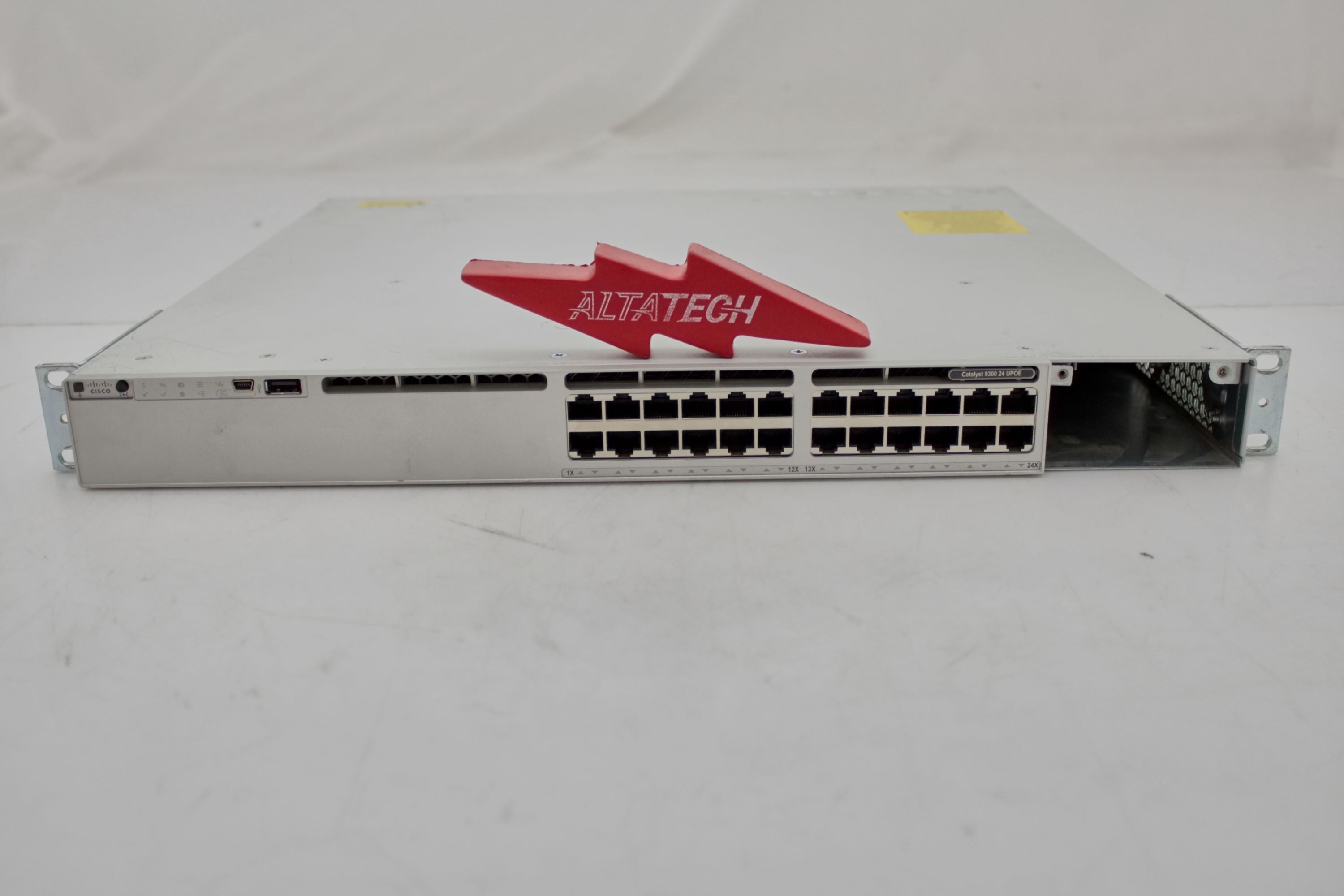 Cisco C9300-24U-E V02 Catalyst 9300 Series UPoE Switch
