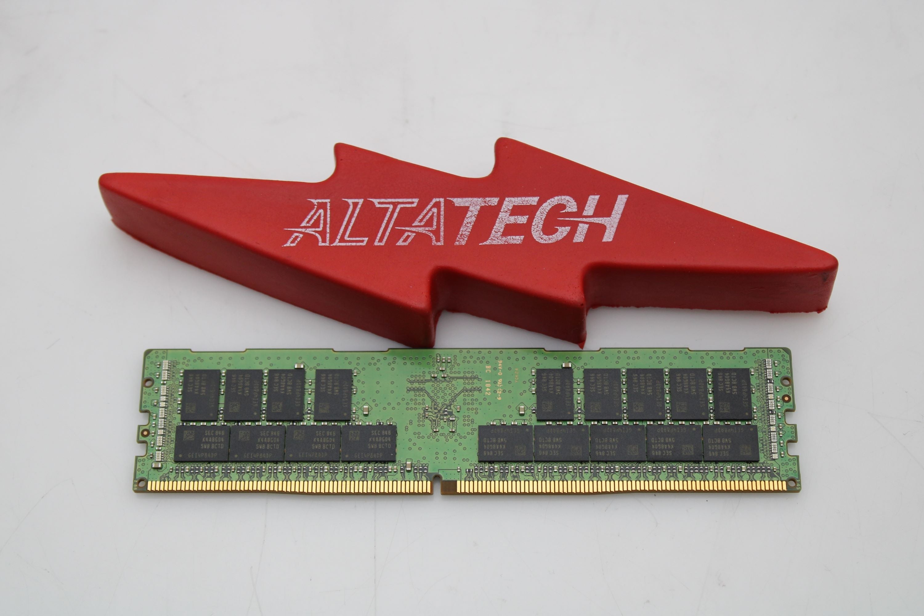 Dell 370-ADOT 32GB PC4-21300V DDR4-2666 2RX4 ECC