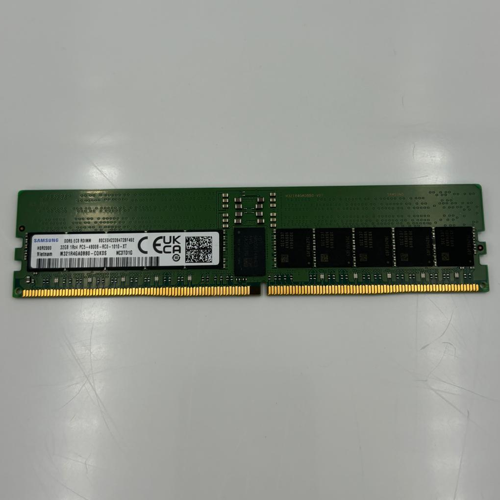 Samsung M321R4GA0BB0 32GB DDR5 RDIMM - Side View | Alo Tech Solutions
