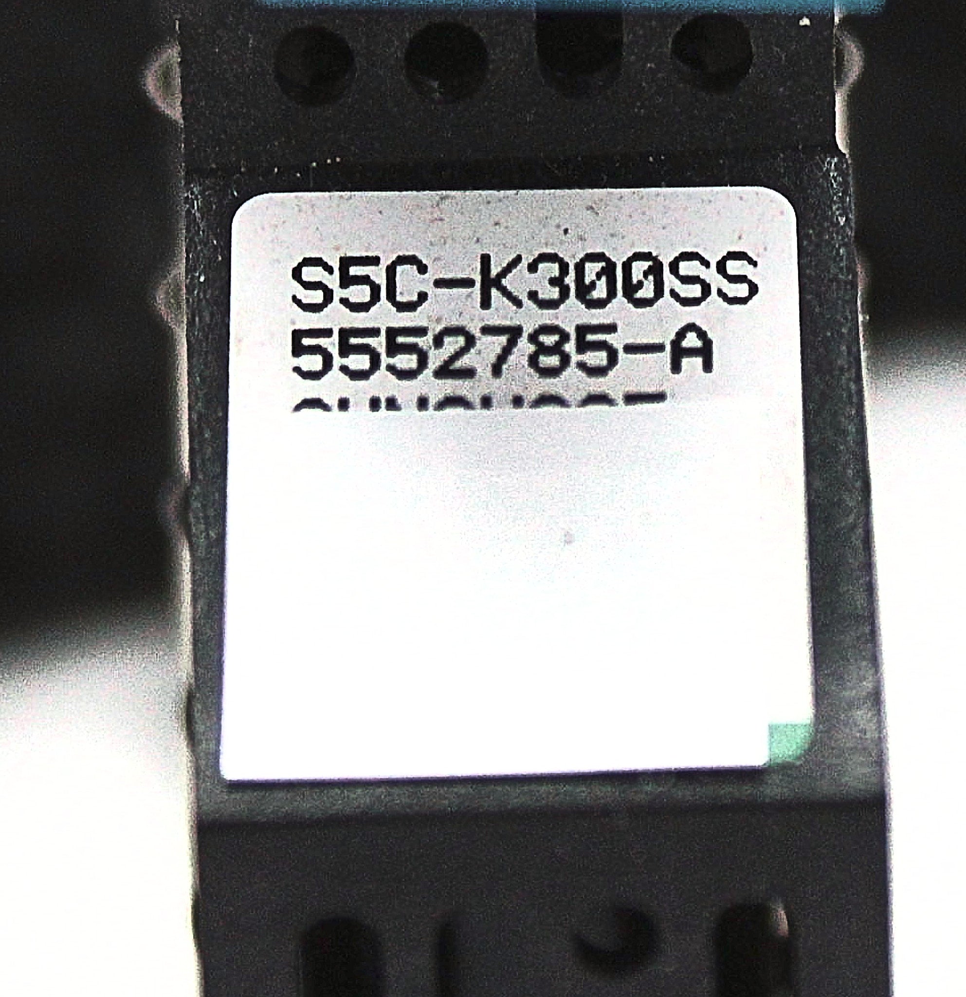 Hitachi 5552785-A 300GB 15K DISK SAS-600 2.5IN (GX00)