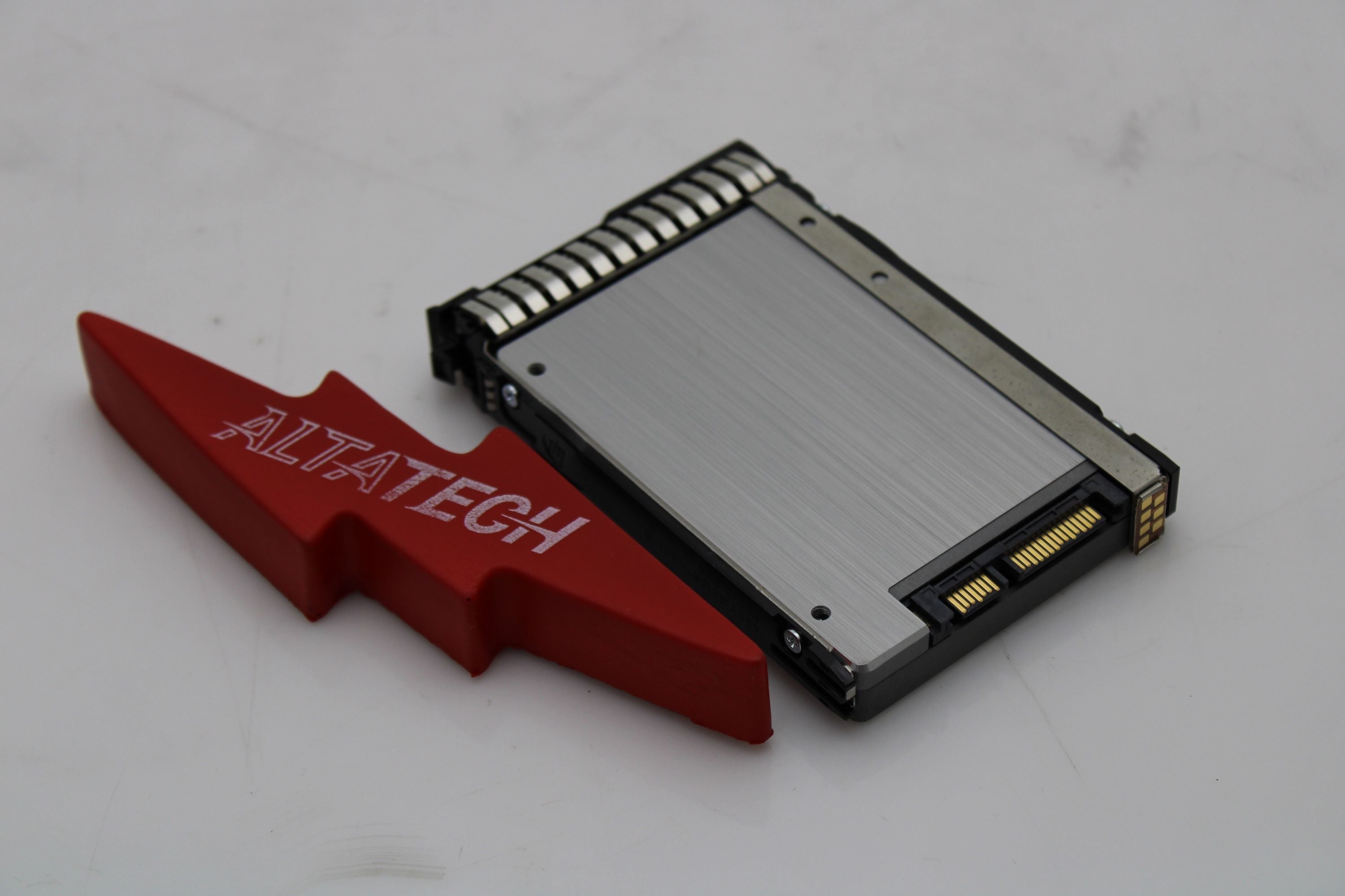 HP 653966-001 200GB 3G 2.5 MLC SATA SSD