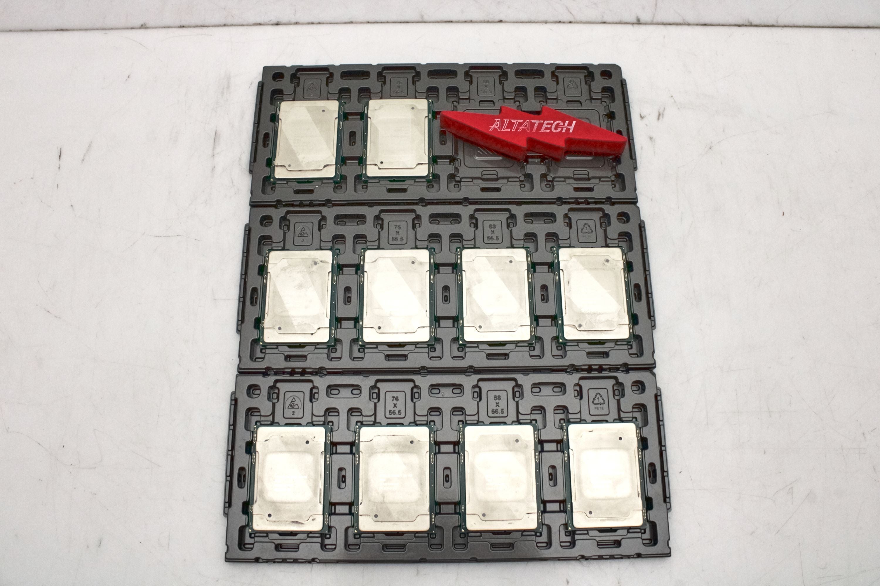 Intel SR3GJ_x10 Lot of 10 Intel SR3GJ Xeon Silver 4108 8-Core 1.80GHz