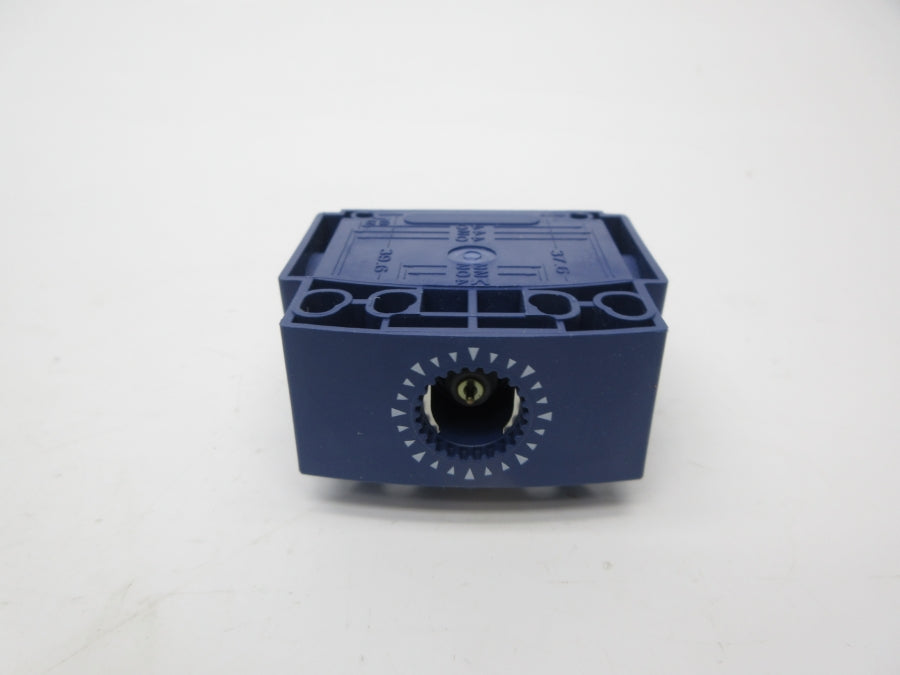 TELEMECANIQUE ZCT26G11 240V 3A NSMP