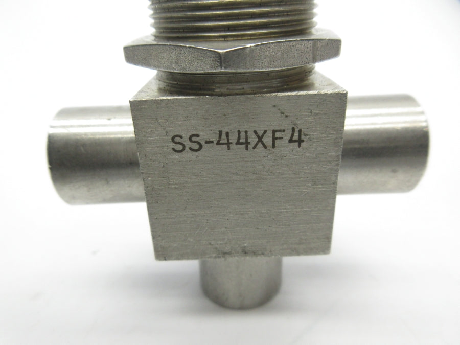 WHITEY SS-44XF4 ( AS PICTURED) NSNP