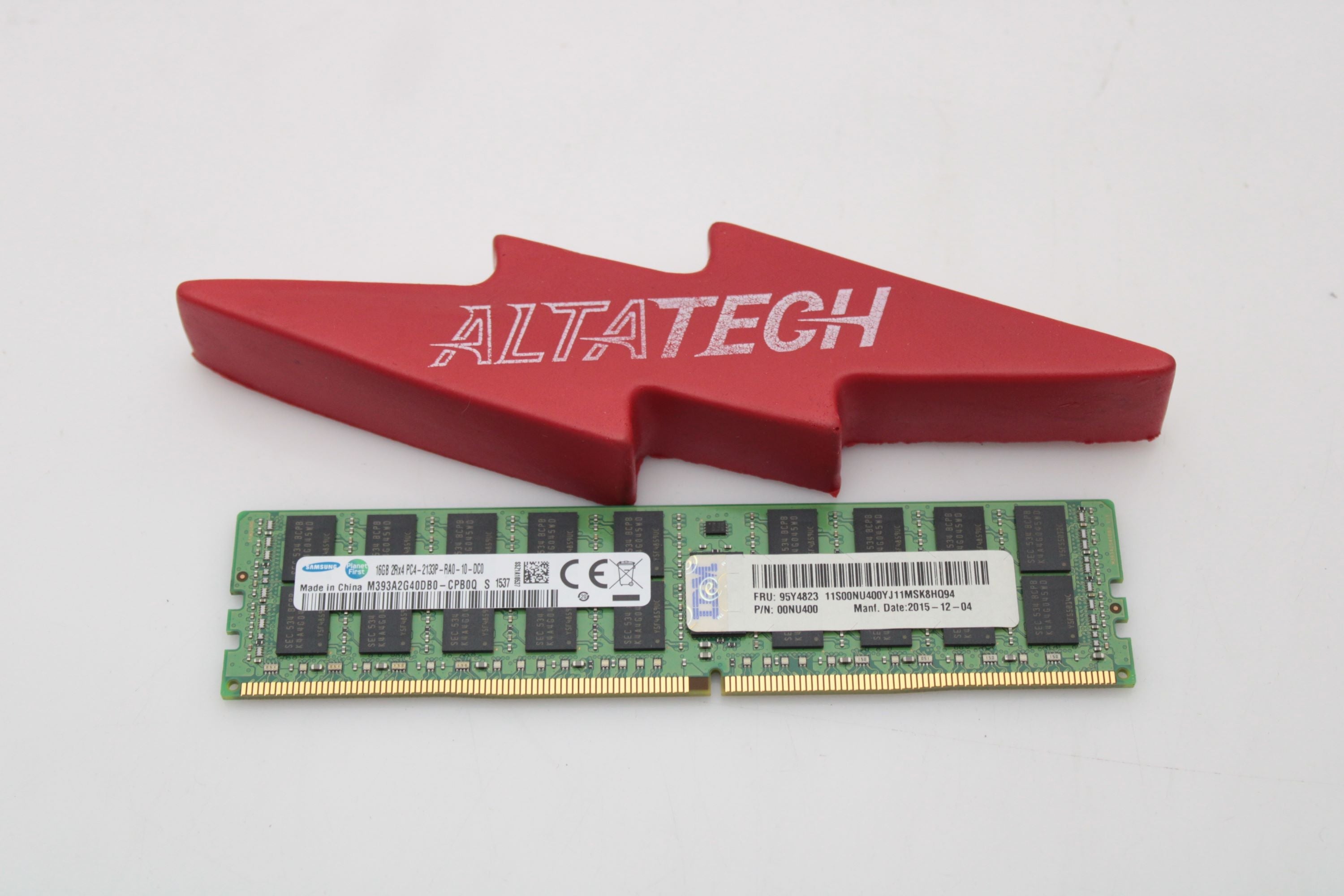 Lenovo 95Y4821 16GB PC4-17000P DDR4-2133 2RX4 ECC