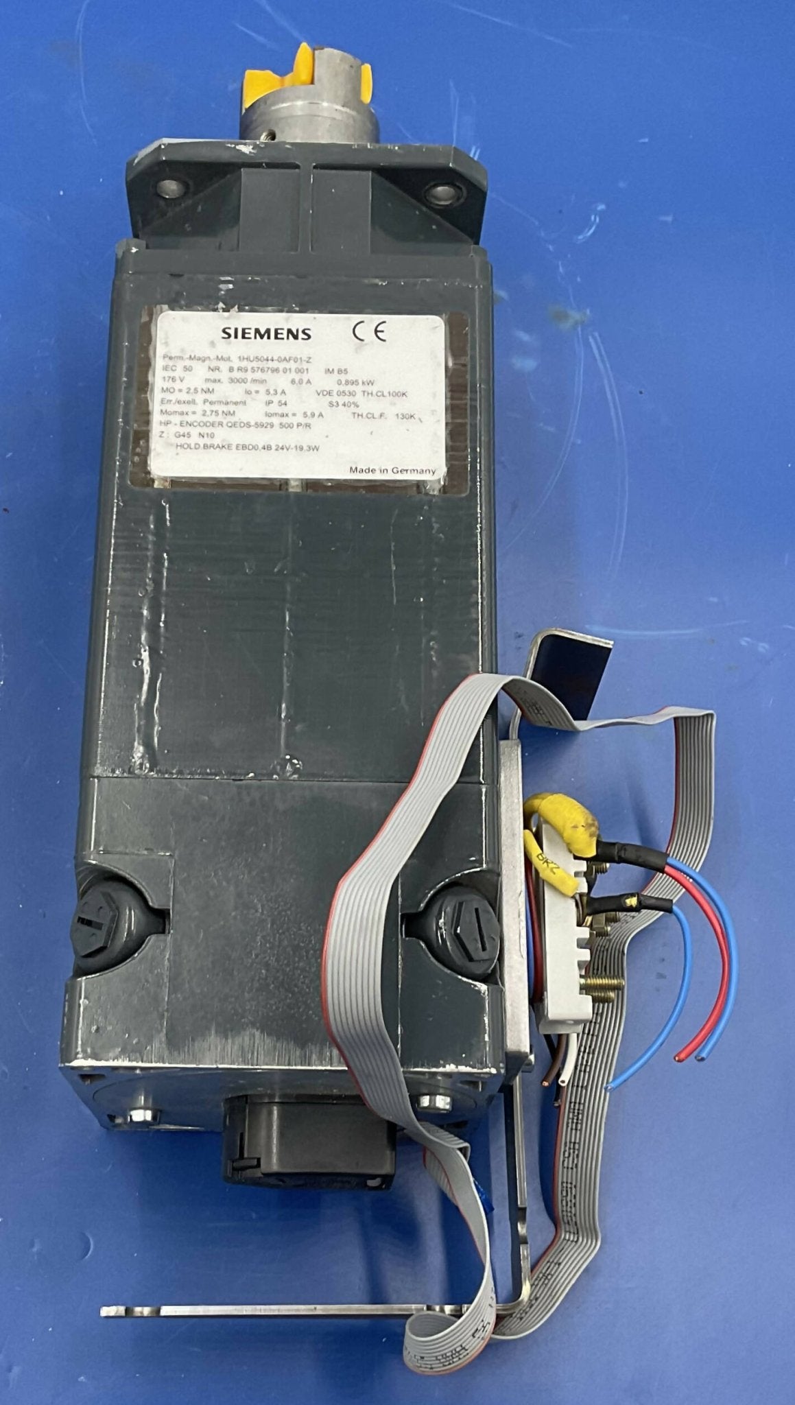 Siemens 1HU5044-0AF01-Z - Servo Motor R/F System Rear View | Alo Tech Solutions
