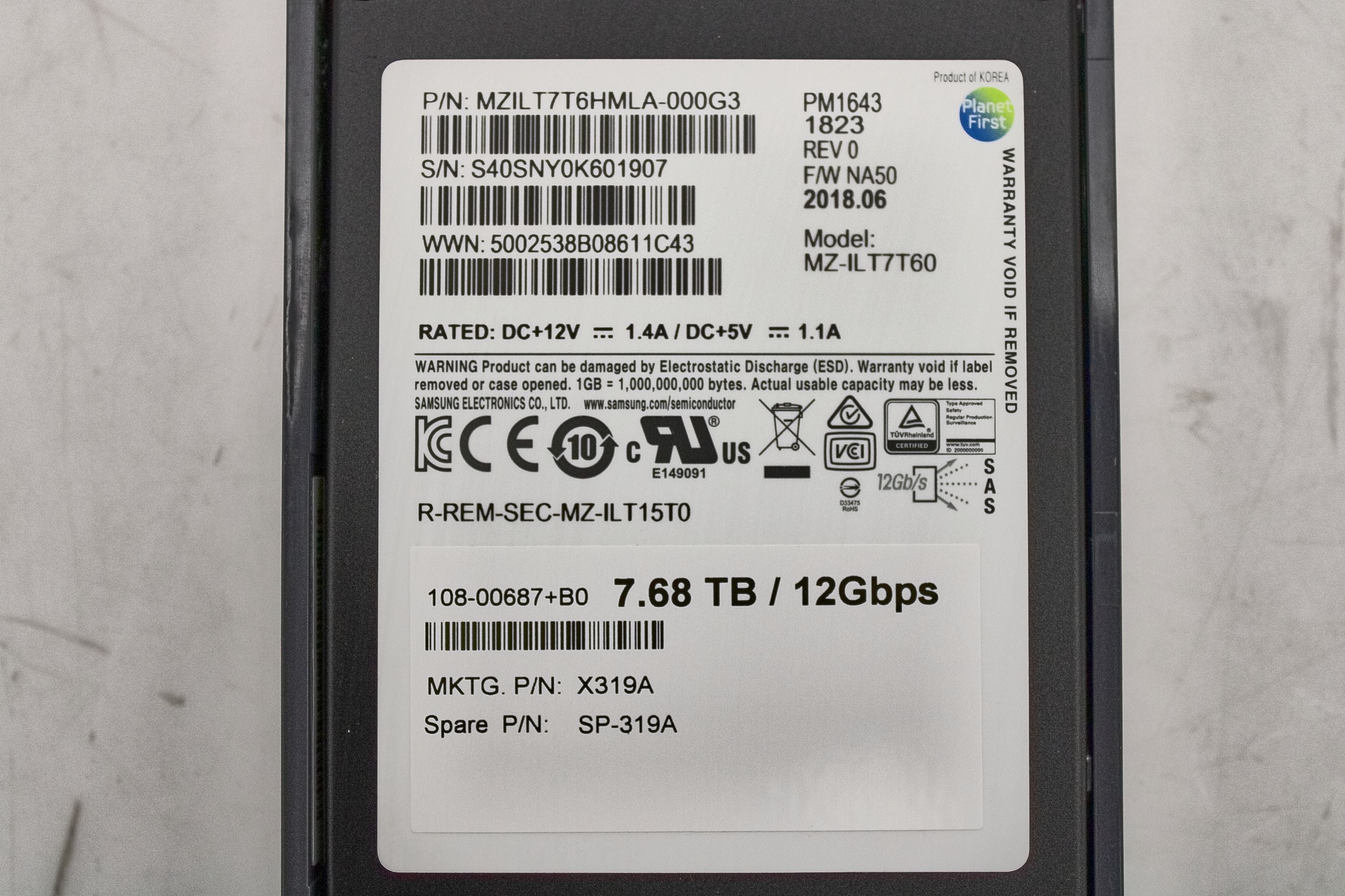 NetApp X319A 7.6TB 12G 2.5" SSD FOR DS224C