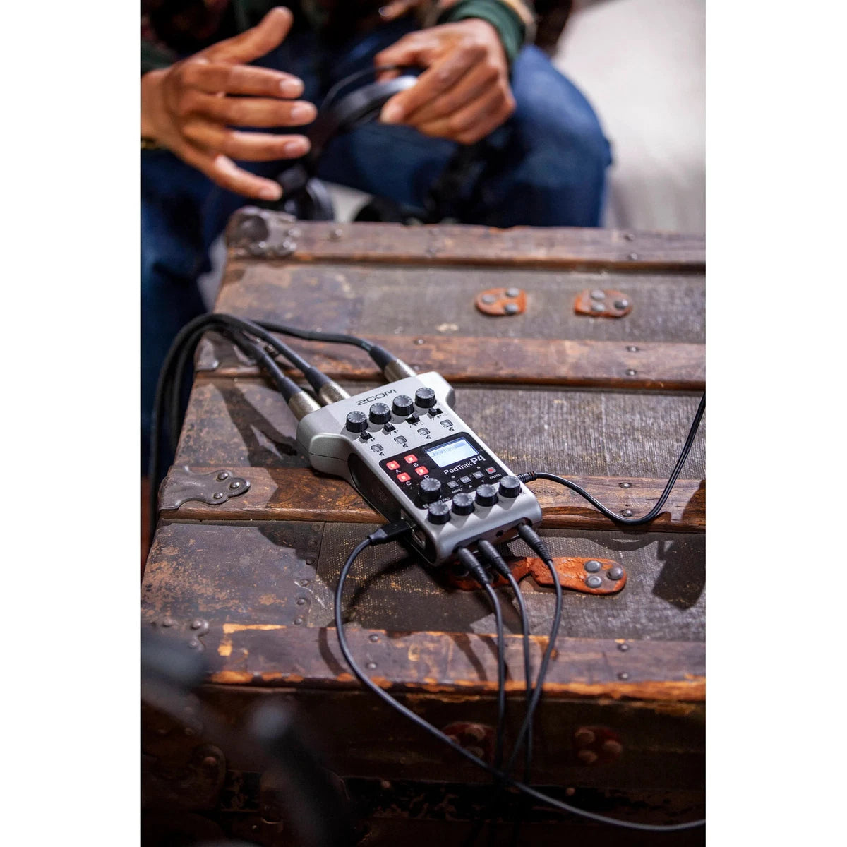 Zoom Podtrak P4 with Zoom ZDM-1 Podcast Mic Pack, StreamEye BOOMARM1