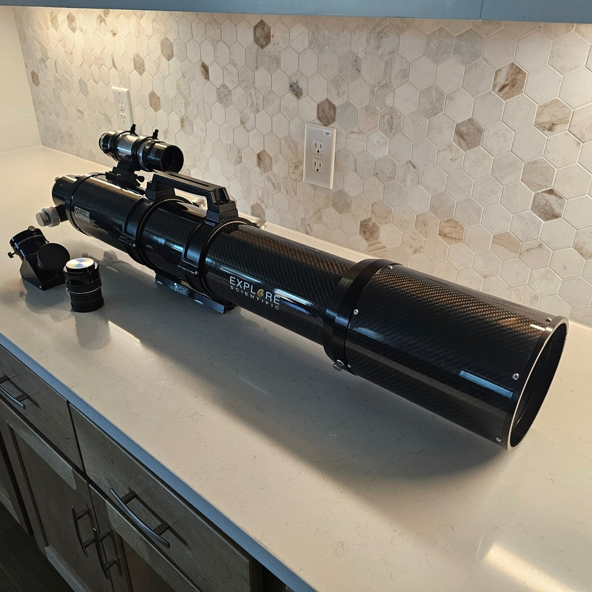 Explore Scientific ED 127mm f/7.5 Carbon Fiber Triplet ED APO Refractor