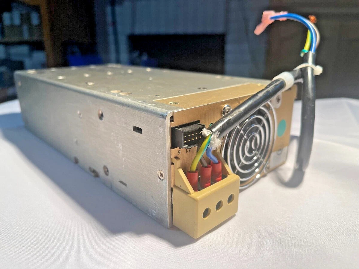 ASTEC MVP SERIES Model MP4-2Q-1F-1N-1N-0M Power Supply