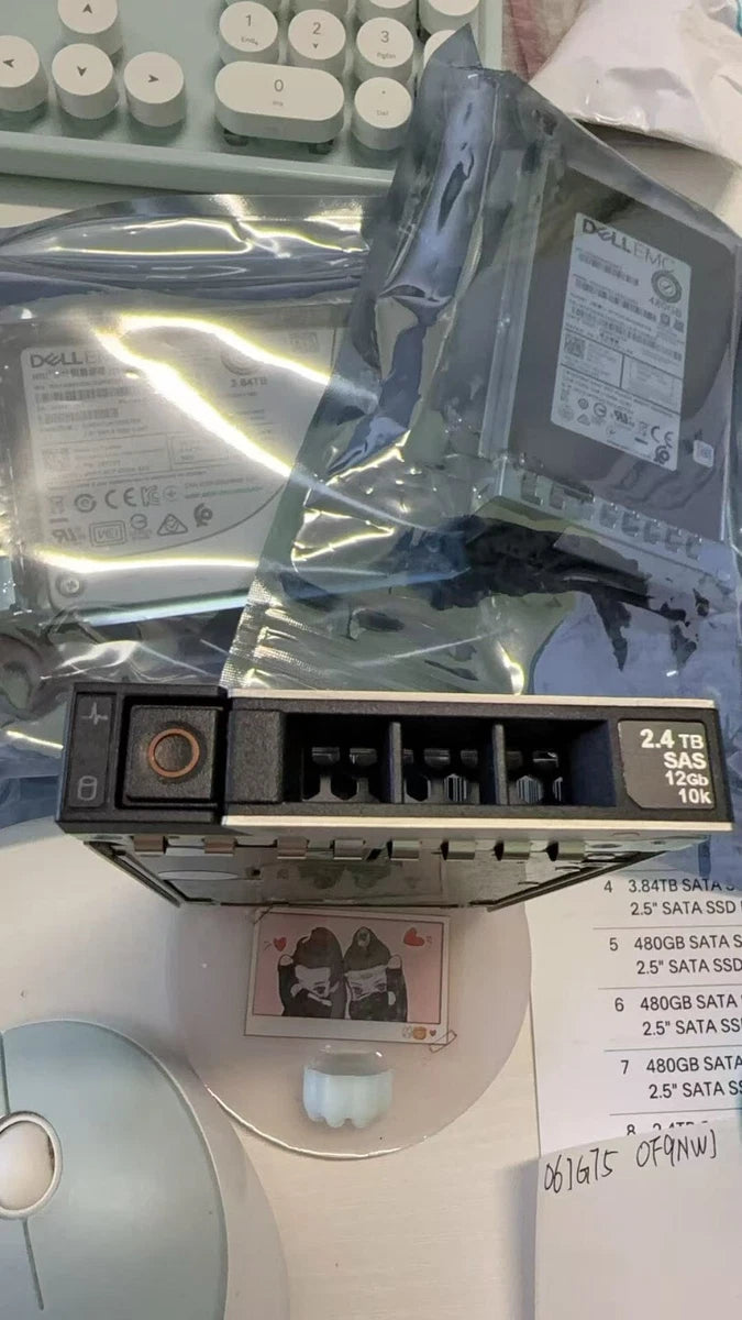 0RWR8F Dell RWR8F 1XK233-151 2.4tb 10k SAS 2.5 12Gbps SFF Hard Drive ST2400MM015|146553339184