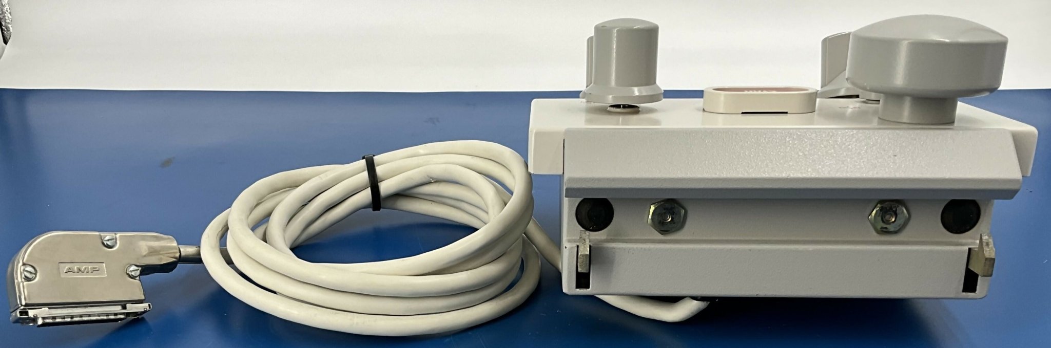 TABLE SIDE OPERATOR CONSOLE (9896 000 33771) PHILIPS